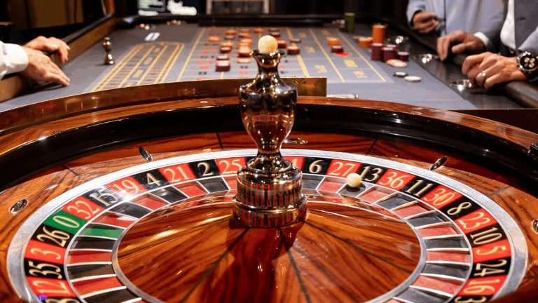 Opsi taruhan dan kontrol permainan Infinite Blackjack